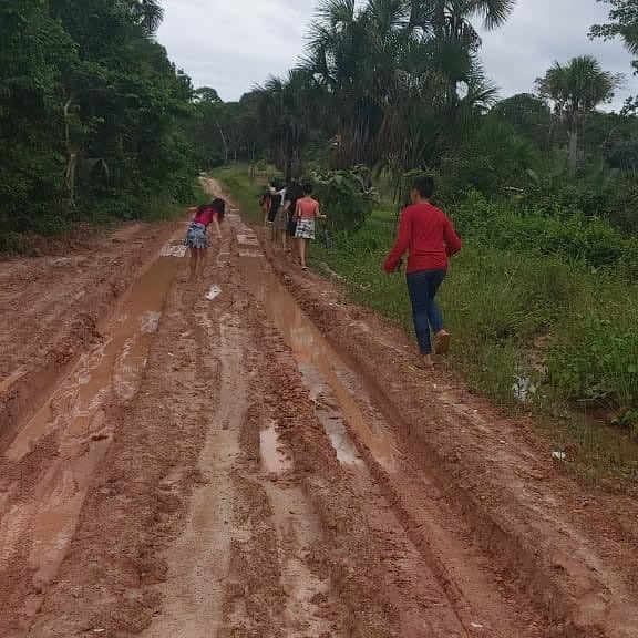 Tem uma igreja nascendo na comunidade de Cruzeiro/PA. Se alegre conosco! Que benção! @ Projeto Campos Brancos