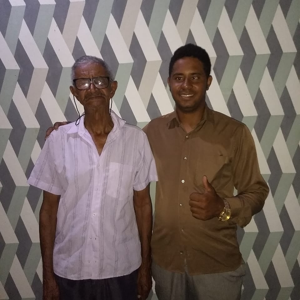 No assentamento de Barriguda /PI, nosso obreiro Jerlan, ganhou para Cristo e iniciou o discipulado do sr. Afonso, de 82 anos.