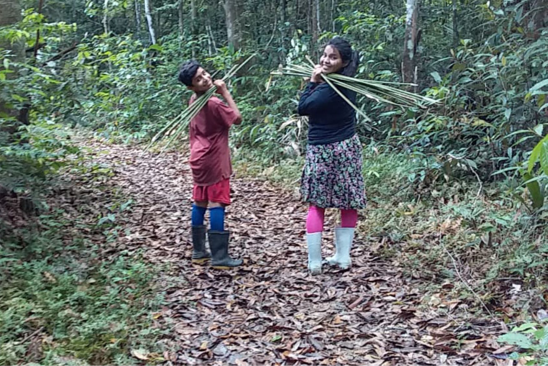 O dia a dia no Campo Missionário escondem sacrifícios que ninguém vê. Veja nossas obreiras no Rio Piarim, vencendo cada um deles para a Glória de Deus.