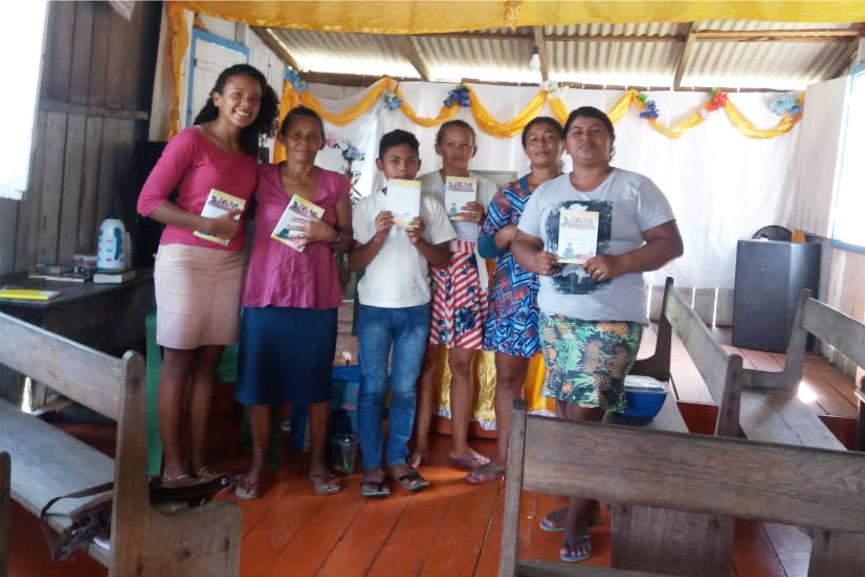 A EBD no Rio Piarim/Marajó/Portel/ está uma bênção, muitas crianças e adolescentes estão sendo ensinadas e cuidadas. Formar discípulos é a nossa missão!