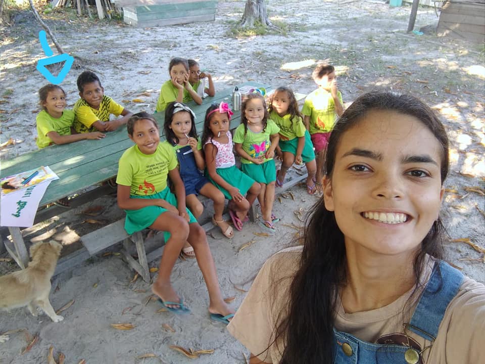 Na nossa escola missionária Peniel na vila de são Tomé Jesus está salvando e transformando, essa semana uma preciosa criança entregou-se a Cristo. Que alegria!