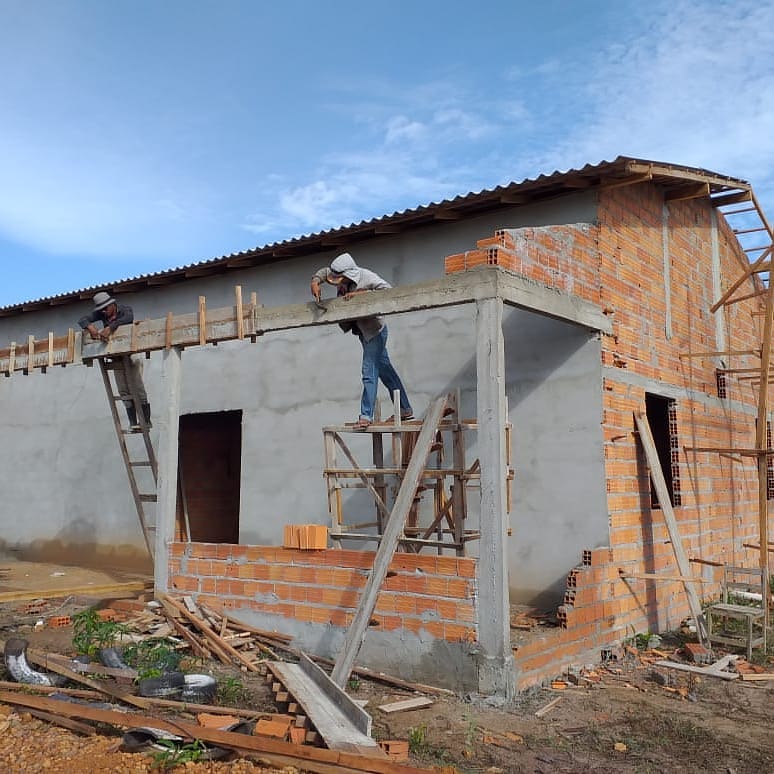 O Deus das Missões vive! Com sua ajuda Iniciamos a construção de nosso abrigo que receberá crianças vítimas de abuso, aqui na região do nordeste paraense.