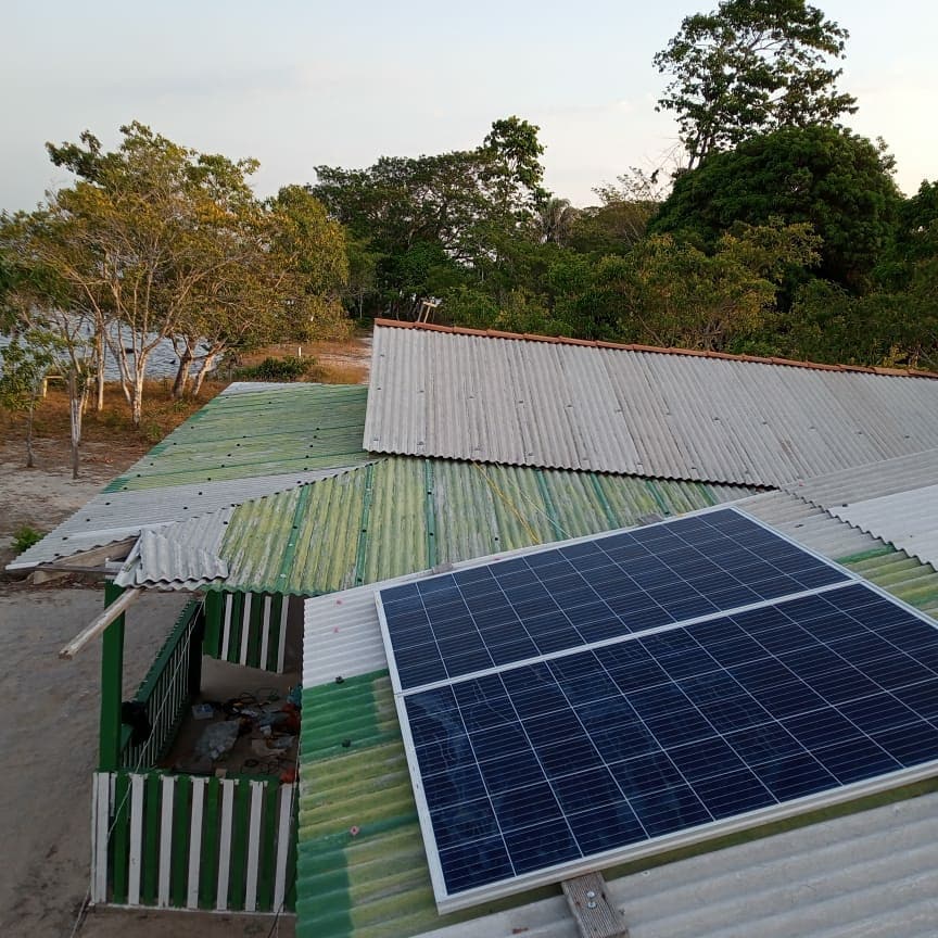 As placas solares já foram instaladas na base em São Tomé – Portel. Um sonho realizado. Obrigada por investir aqui! @Projetocamposbrancosoficial