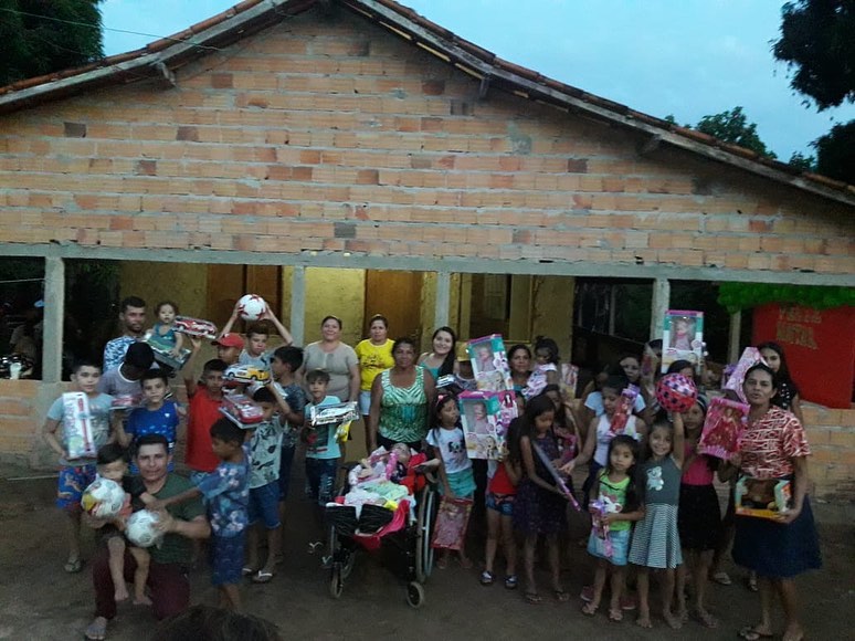 Quando Cristo chega, impacta diretamente a vida das pessoas. Onde havia tristeza e cinza, agora há alegria e liberdade. Jesus Cristo muda tudo.