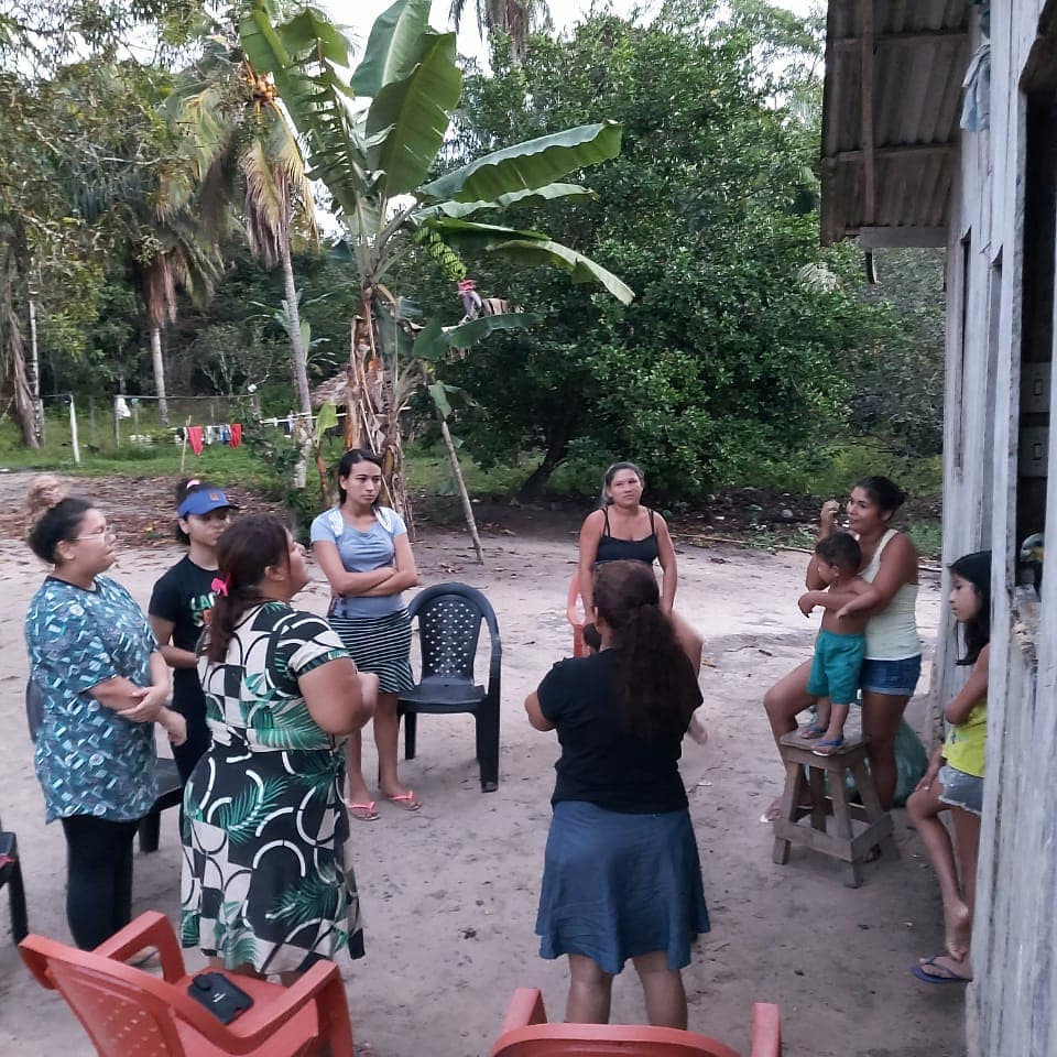 O evangelho é eterno,porém, não temos a eternidade para prega-lo. Nós só temos o tempo que vivemos. Evangelizar é uma missão urgente! Visita as famílias da comunidade do Cruzeiro – Pará. Missionária Neide Santana