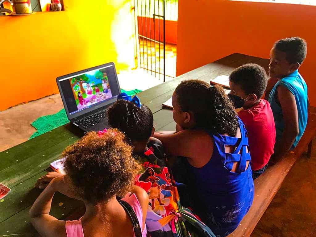 A educação cristã infantil não pode ser menosprezada, é responsabilidade nossa de sempre tentar buscar os melhores meios para transmitir as verdades do reino.