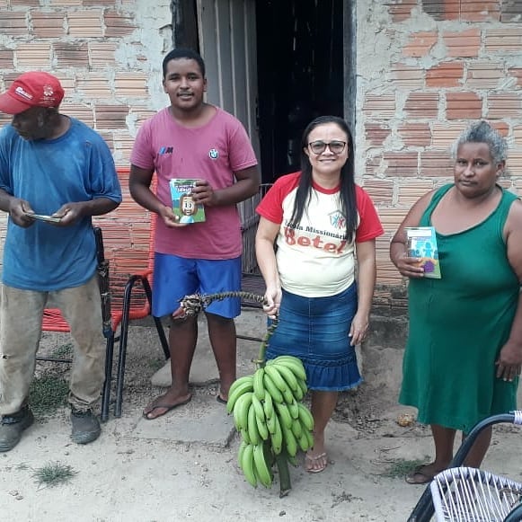 Conhecemos o assentamento de cafeeira que fica a 20 km de Pequizeiro – Tocantins