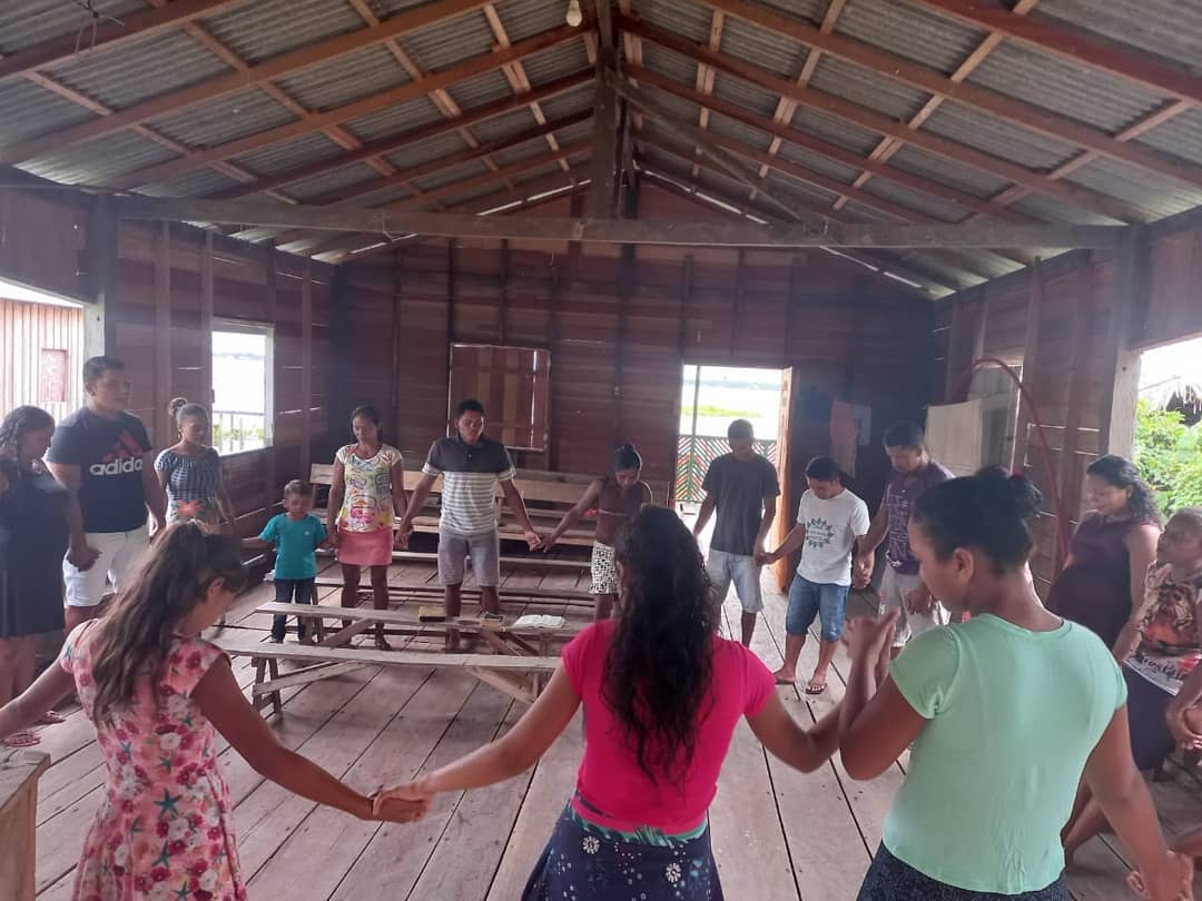 A oração é a maior força que atua na terra. ORAR é unir a fraqueza humana à onipotência divina.