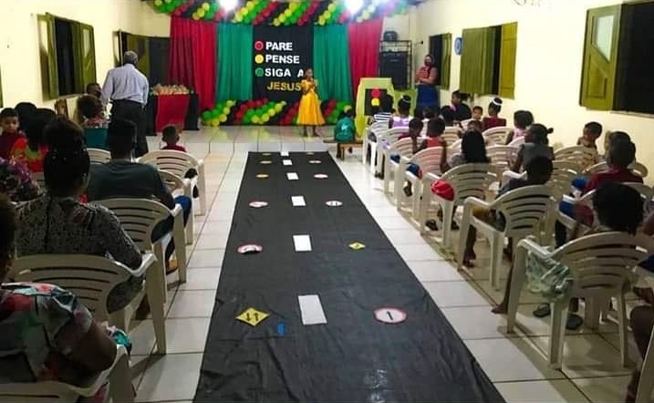 Culto Infantil com às crianças do Quilombo.