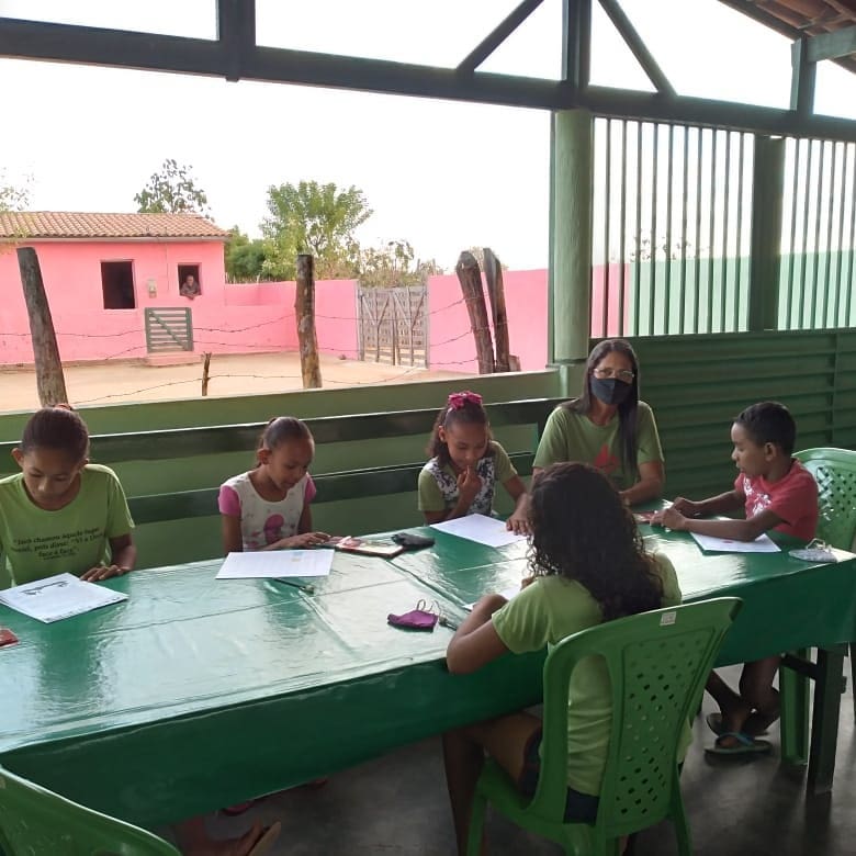 Creche-Escola Missionária PENIEL: Discipulando com a Palavra de Deus e alfabetizando com amor.