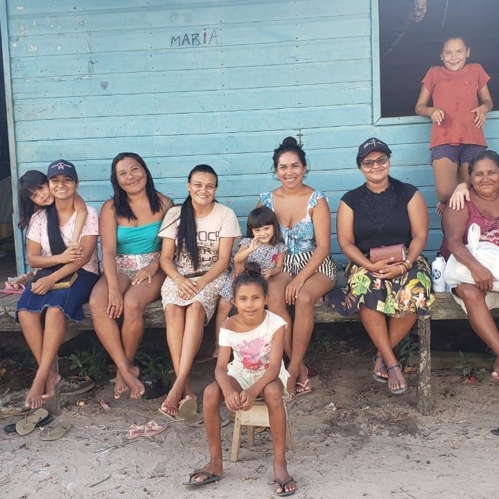 Essa semana estivemos visitando e entregando algumas cestas básica para as famílias da comunidade de São Tomé- Marajó.