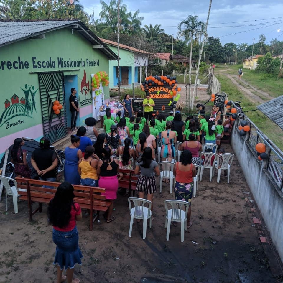 Dia das crianças na comunidade de Aracê – Borralhos – Pará.