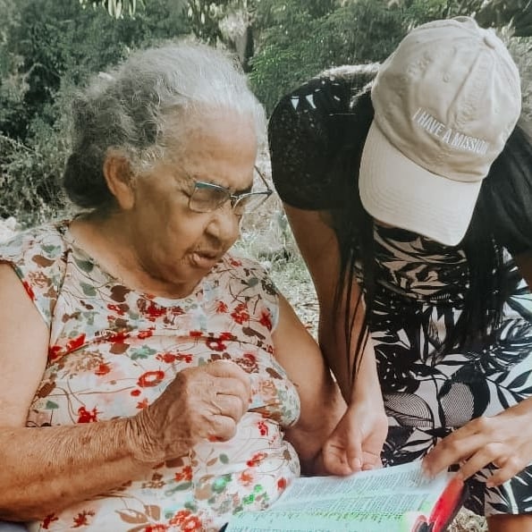 “As pessoas não se lembrarão do sermão que você prega, do quão eloquente você foi; elas se lembrarão de como se sentiram com você, aquilo que receberam de Deus através de você.”(Kelem Gaspar)